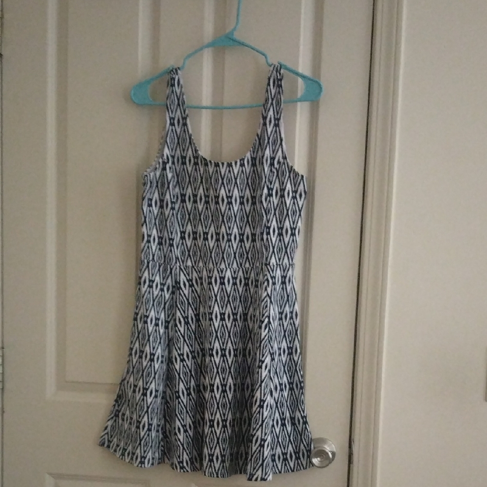 H&M Black and White Geometric Mini Dress
